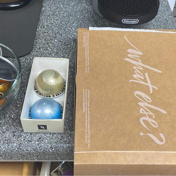 Nespresso Vertuo Plus Coffeee and Espresso Maker - Picture 5 of 7